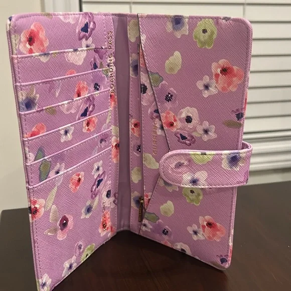 Love & Lore Floral Travel Document Wallet Organizer 9”x5” - Picture 16 of 16